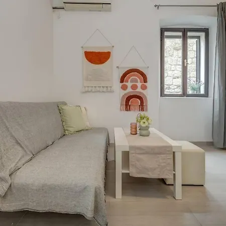 3 Bedrooms Charming Stone House In Old Town * Trogir